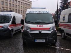 Закарпатские медики получили 20  скорых 