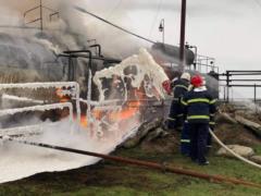В Николаевской области на нефтебазе вспыхнул пожар