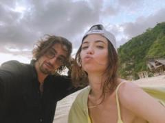 Wet DOROFEEVA and DANTES charmed with a romantic video against the backdrop of a huge waterfall