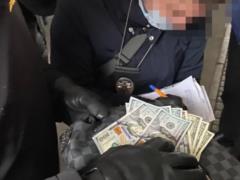 Начальник управления  Киевтранспарксервиса  погорел на взятке