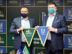 У сборной Украины новый спонсор: одну пивоварню сменила другая