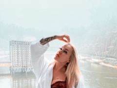  Есть что показать : экс-жена игрока  Динамо  оценила видео с мастурбацией российского футболиста Дзюбы
