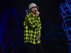  Голос країни-11 : блогер из Черновцов ошеломил современной версии народного хита  Гуцулка Ксеня 