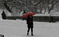 Кастет на продажу, пожар ТЦ и балерина: фото дня