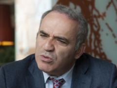 Три троянских коня : звезда российских шахмат отреагировал на отключение в Украине каналов Newsone,  112 Украина  и ZIK