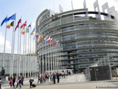 Европарламент призвал Зеленского ветировать закон о защите обличителей коррупции