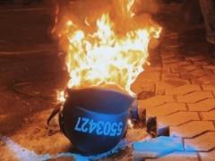 При стычках, между полицией и активистами в Киеве, ожоги глаз получили около 30 копов