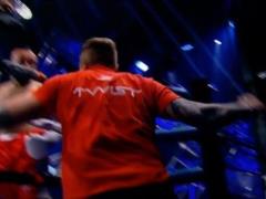 Дичь из РФ: российский боксер после поражения подрался со своим тренером