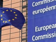 Еврокомиссия критически относится к паспортам вакцинации отдельных стран ЕС - СМИ