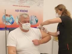  Вроде бы живы : Посол Украины в Турции привился китайской вакциной