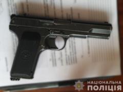 В Запорожье пассажир отстреливался от таксиста, не желая платить за проезд