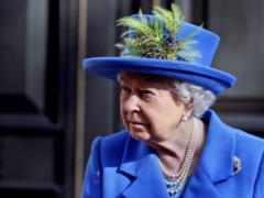 Назвала в честь дяди и озера: в The Sun узнали прозвища новых корги Елизаветы II