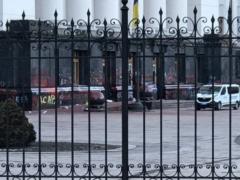 Полиция проводит следственные действия у здания Офиса президента