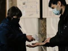  Укрзализныця  совместно с полицией проводит рейды по проверке соблюдения карантинных требований