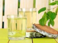 Когда собирать березовый сок: точные сроки, польза и вред