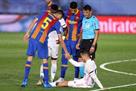 Васкес получил травму колена в El Clasico, и рискует пропустить ответную игру против Ливерпуля