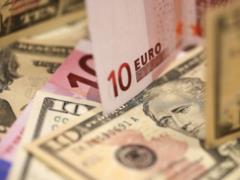 В Украине подорожают доллар и евро