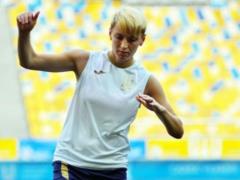  Почти произведение искусства : футболистка сборной Украины стала героем Сети из-за странного поступка