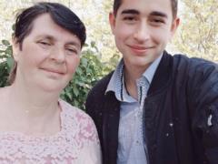 Победитель  Голосу країни  Сасанчин растрогал песней, которую посвятил тяжелобольной маме