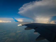 US advises airlines to be careful when flying over Ukraine