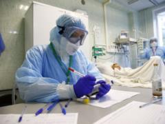 В Украине снова скачек COVID-заболевания: Более 16 тыс. новых случаев и 470 смертей