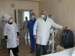 Коронавирусный кризис в Индии: из больниц воруют кислород