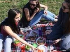 Роспотребнадзор рассказал о безопасных майских праздниках