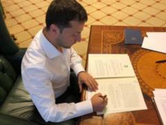 Zelensky signs law on holding privatization auctions during quarantine