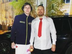 Усик с галстуком в церкви, Цуренко дома с пасками: как звезды украинского спорта празднуют Пасху