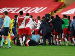 Fight for the Champions League: in France, the central match of the tour ends with five deletions and mass carnage