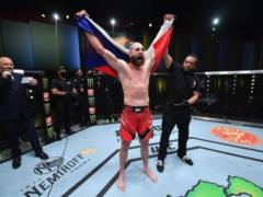Knockout for $ 100 thousand: Czech fighter knocked out an opponent with a powerful elbow from a roundhouse