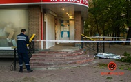 A resident of the Dnieper jumped from the 8th floor and fell on a woman