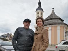 Андрей Макаревич с молодой женой устроили романтическую прогулку по Львову
