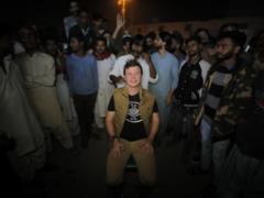 Dmitry Komarov will show how Pakistanis have fun and why they raise bulls on the roof