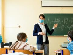 By the end of May, almost 500 thousand. doses of Pfizer for vaccination of teachers, - Shmygal