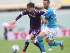 Napoli confidently beat Fiorentina away