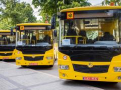В этом году школам Днепропетровщины передали 26 новых автобусов