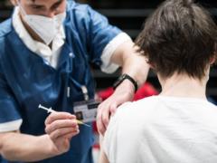 Привиться от ковида в Чехии смогут иностранцы из государств вне границ ЕС