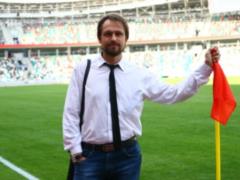 В Минске задержали журналиста за бело-красный футбольный шарф в автомобиле