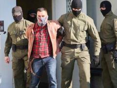 В Беларуси политзаключенный воткнул авторучку себе в горло
