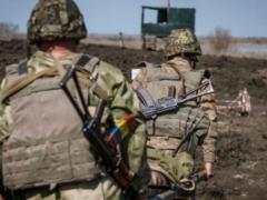 Боевики на Донбассе за сутки дважды обстреляли Пески и Новгородское — Штаб ООС