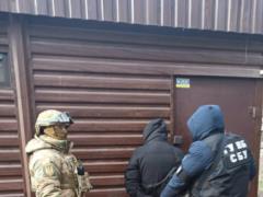 Иностранец, который пытался подбросить наркотики сотруднику СБУ, подозревается в убийстве