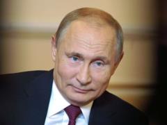 Putin signed a law on the right of Crimeans to hold public office in the Russian Federation