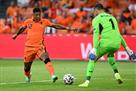 Бущан — худший игрок матча против Нидерландов по версии WhoScored