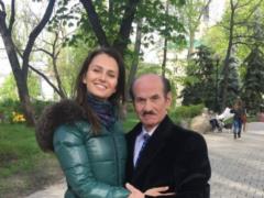 Внучка Григория Чапкиса прокомментировала его смерть и показала фото с ним в парке