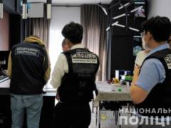 Убытков на $500 млн: в Киеве разоблачили хакеров, которые атаковали иностранные компании