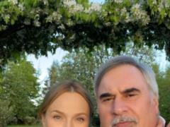 Джанабаева показала редкое фото с подросшими сыновьями от Меладзе:  Младший — копия папы 