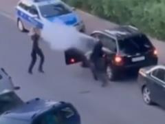 Украинец отбивался от польских полицейских огнетушителем