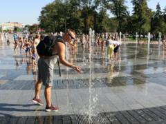 Unstable weather with intermittent rains and thunderstorms will remain in Ukraine