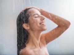 TOP 5 reasons to start your morning with a cold shower